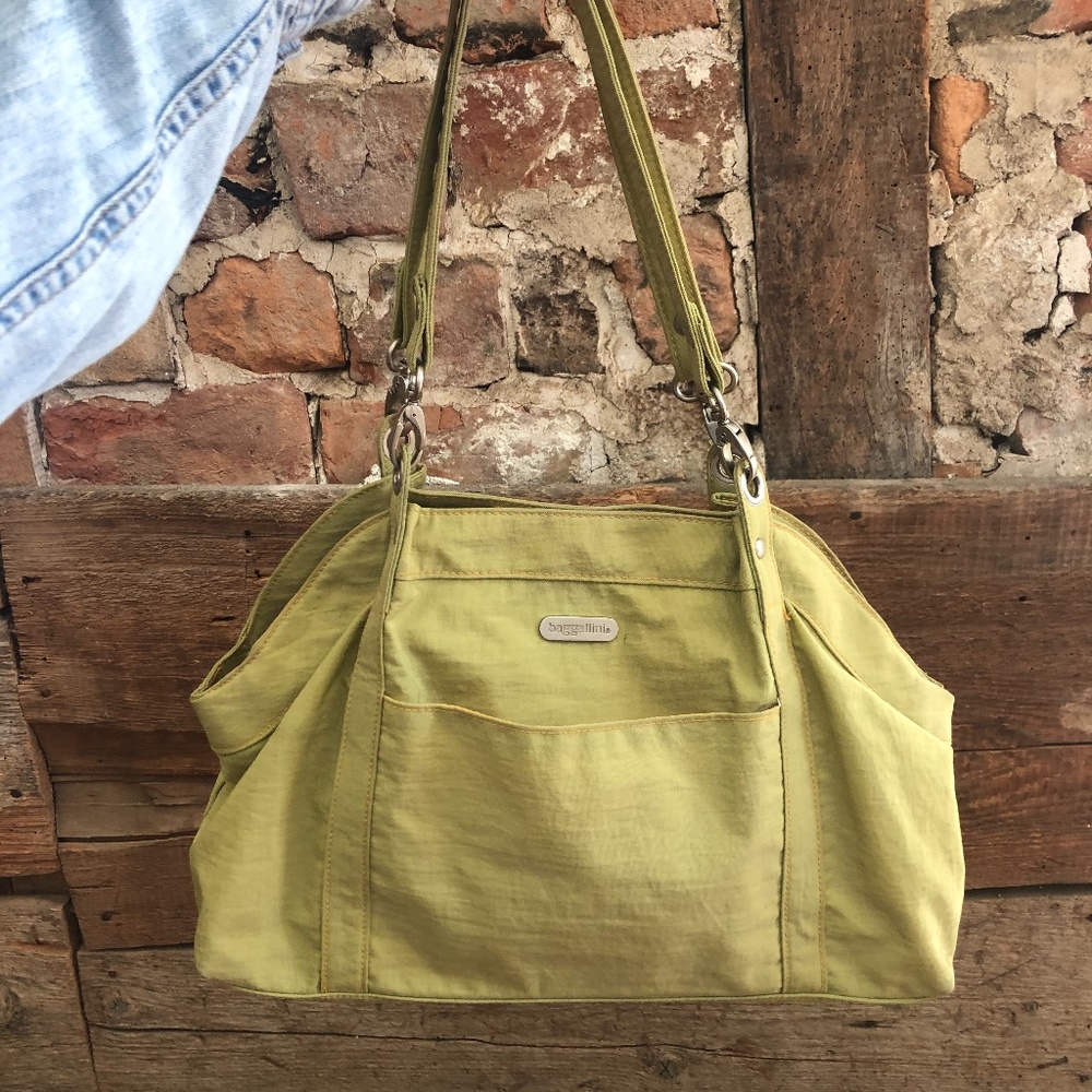 Baggallini shoulder bag